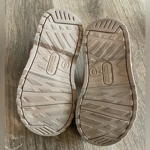 Old Navy Pink Mary Jane Toddler Shoes Size 6T - Picture 2 of 5